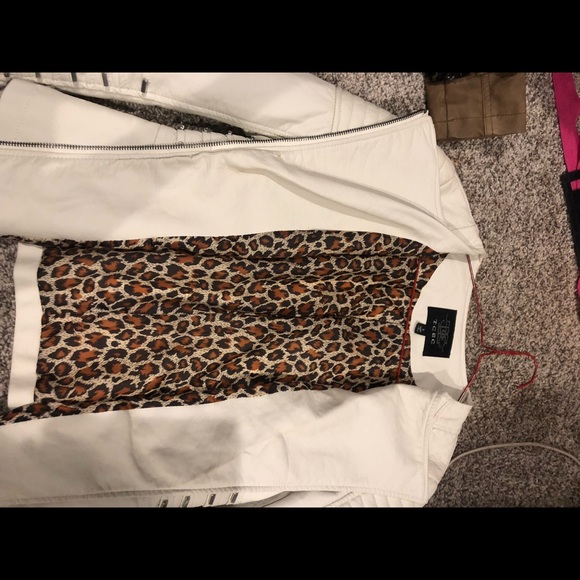 Leather jacket - Picture 2 of 3